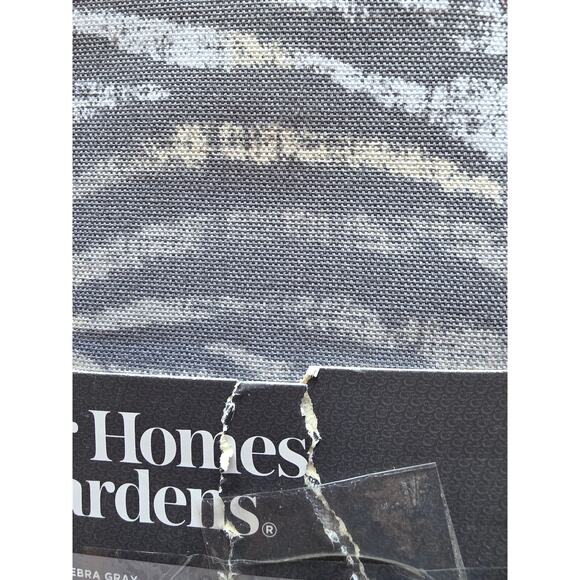 Better Homes & Gardens 2 Yards Precut Fabric 100% Cotton Projects DIY Sewing - Picture 2 of 3